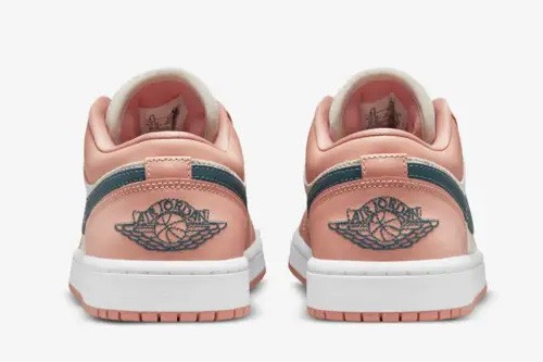 AIR JORDAN 1 LOW